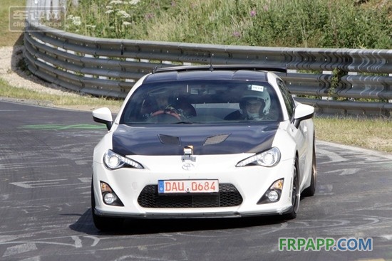 車評(píng)網(wǎng) 全新 豐田GT86 輕量化版 諜照 曝光
